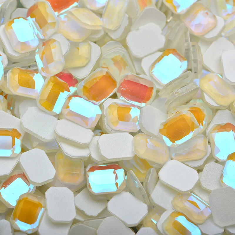 Стразы декоративные стеклянные 6 х8 мм светится в темноте | Дом и сад