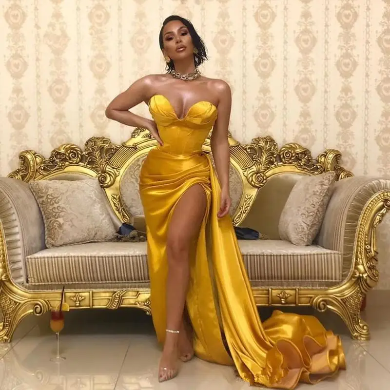 

Sexy Gold Simple Style Prom Dresses Sweetheart High Split Evening Gowns Aso Ebi Sweep Train Ruched Satin Formal Party Dress 2022