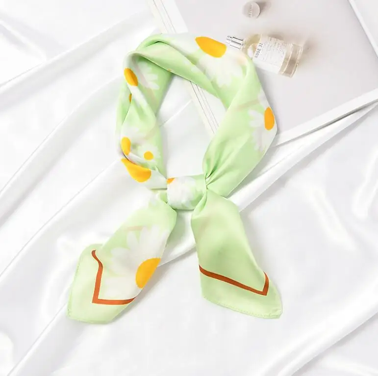 

yishine New 70x70cm Casual Dots Patchwork Print Satin Silk Scarf Female Women Fashion Style Head-Neck Soft Scarf for Girls