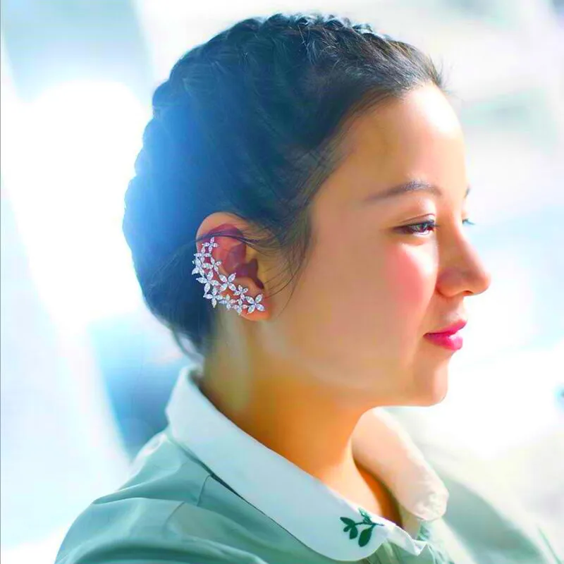 Женские асимметричные серьги пусеты RAKOL модные гвоздики с кубическим цирконием и