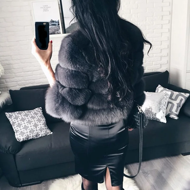 Faux Fur Coat Female Plush Short Teddy Jacket Women High Quality 2020 New Arrival Winter Fashion Ins Girls Love Fluffy Designer