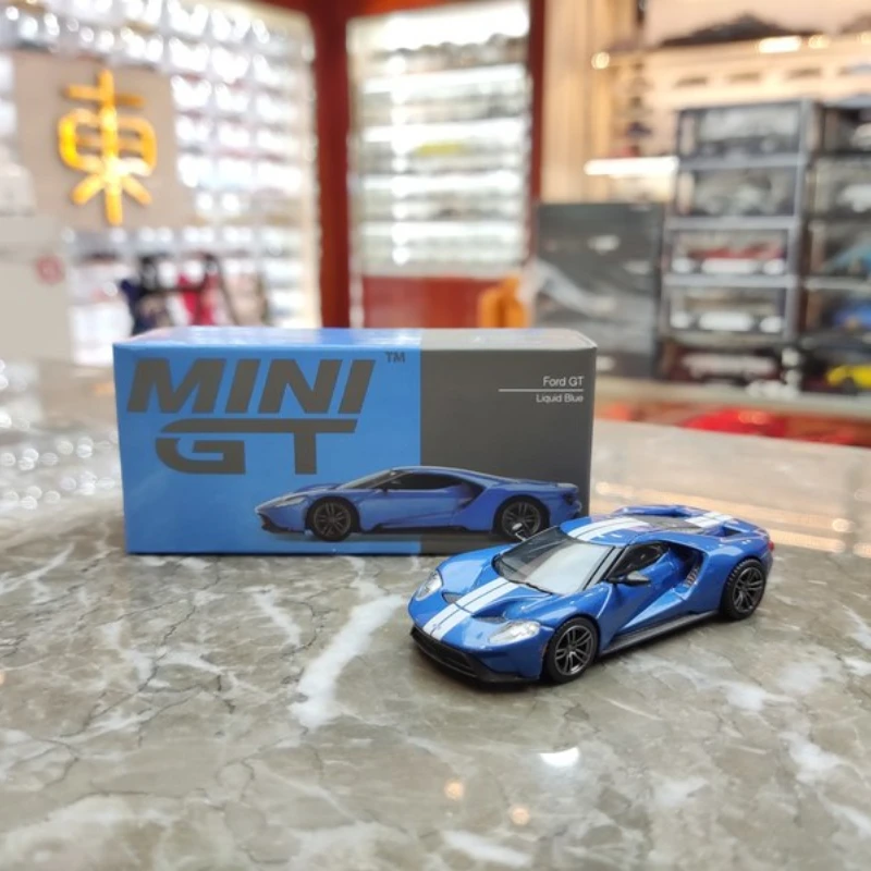 

Литые модели автомобилей 1:64 7 см Ford GT, изысканная имитация, необычная Коллекционная металлическая игрушка, коллекционные украшения, модель ...