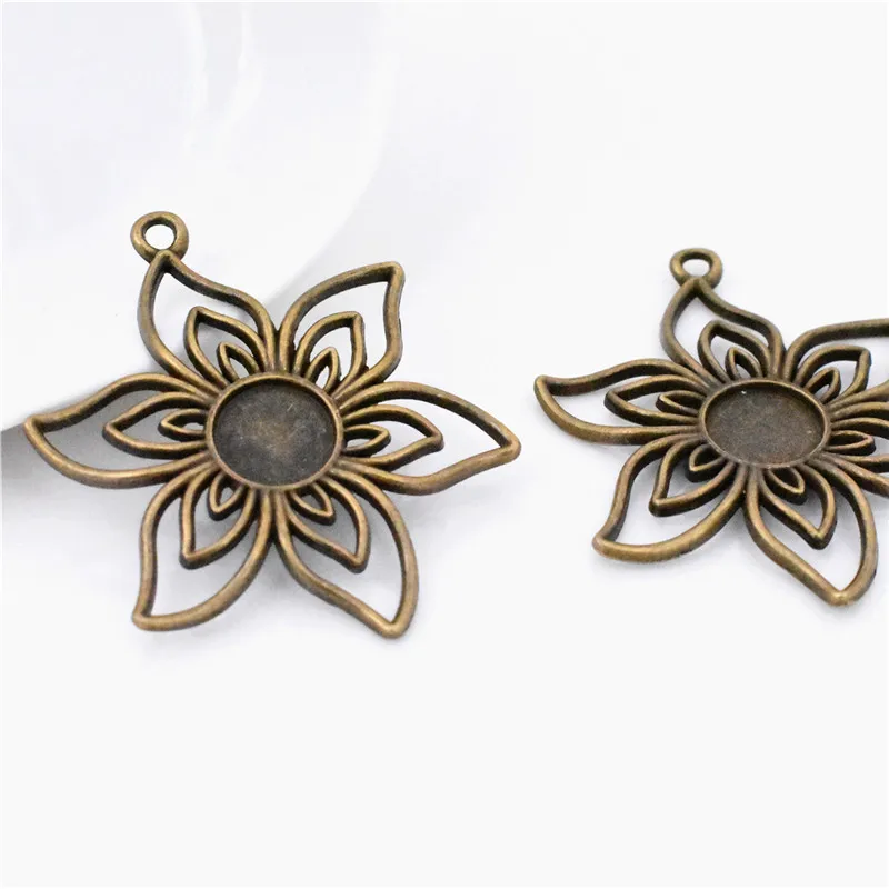 

5pcs 10mm Inner Size Antique Bronze Plated Flower Style Cabochon Base Cameo Setting Charms Pendant