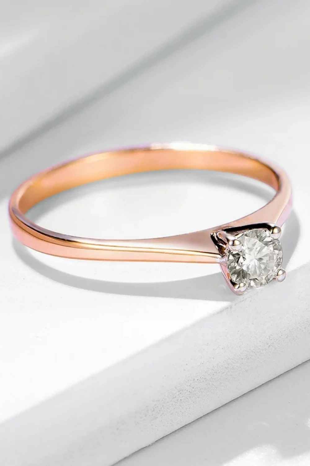 

Crystal Diamond Zirconia lab Diamond 0.35 carat engagement ring