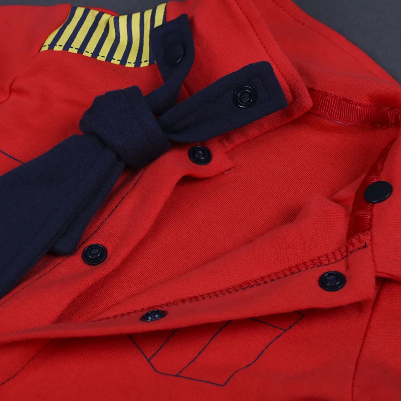 Красный темно-синий комбинезон для новорожденных мальчиков в стиле пэчворк