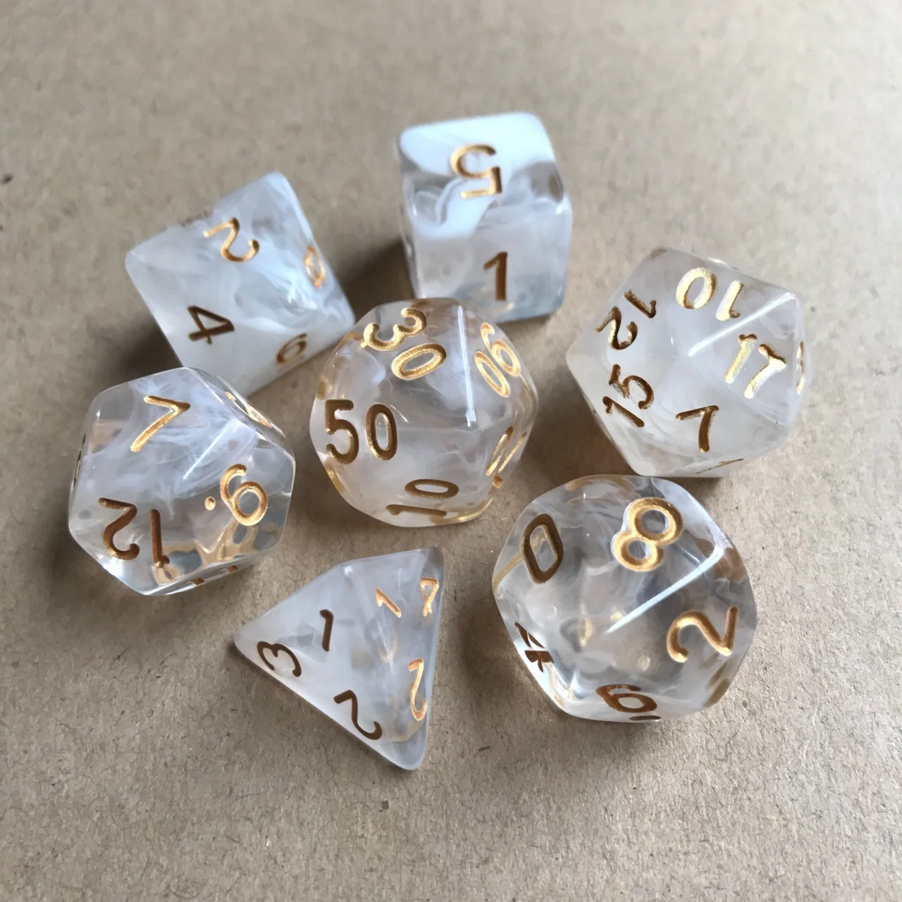 7 шт./компл. многогранные кости d& d4 d6 d8 d10 d% d12 d20 многогранные TRPG игры Набор Игральный костей Настольная игра развлекательные кубики - Цвет: 1