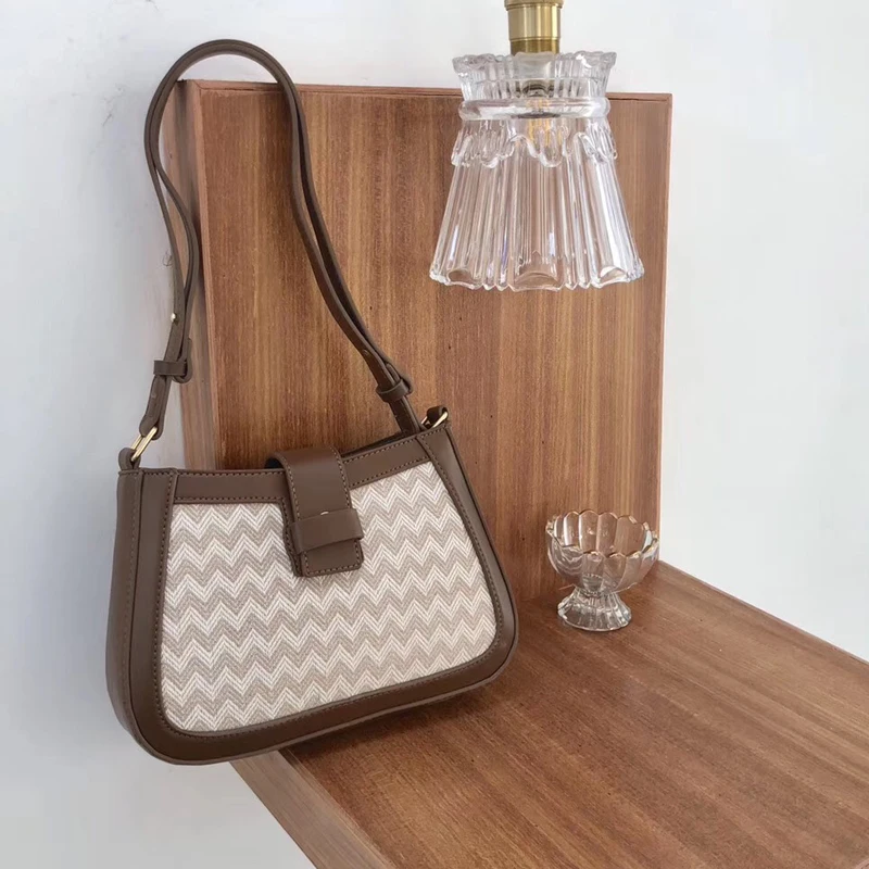 Новинка 2019 зимняя брендовая сумка багет женская через плечо маленькая Канадская