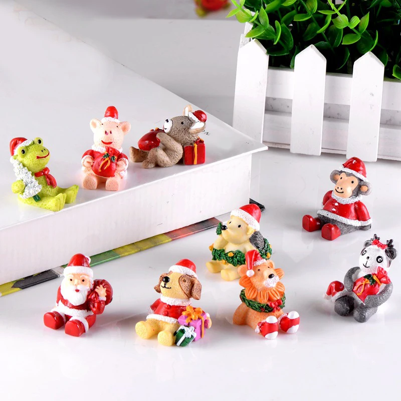 

Christmas Micro Landscape Decoration Santa Claus Bear Figurines Fairy Garden Snow Landscape Ornament Resin Miniatures Handicraft