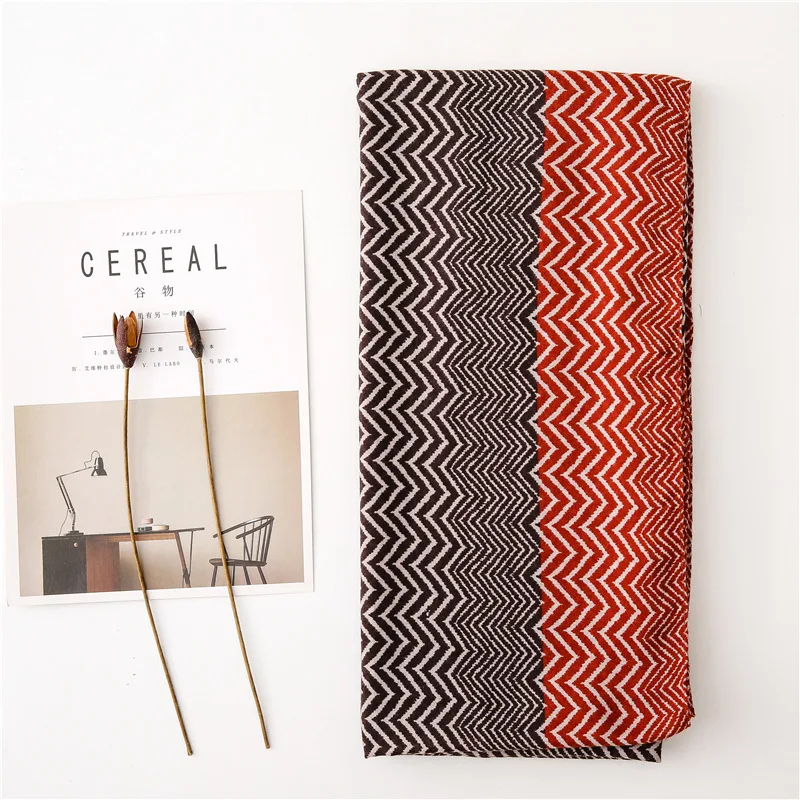 

Women's luxury Beach Blanket Scarf Real Silk Scarf Cotton Stripes Printed Shawl Autumn And Winter Women's Cotton Tassels Scarf