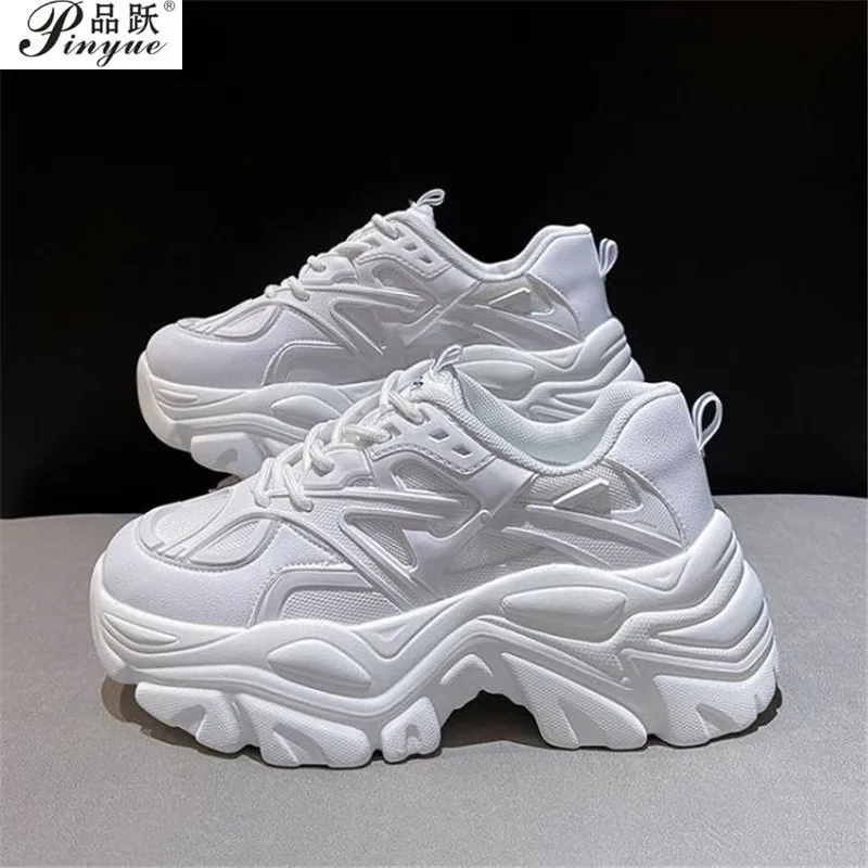 

Кроссовки женские на вулканизированной платформе, белые