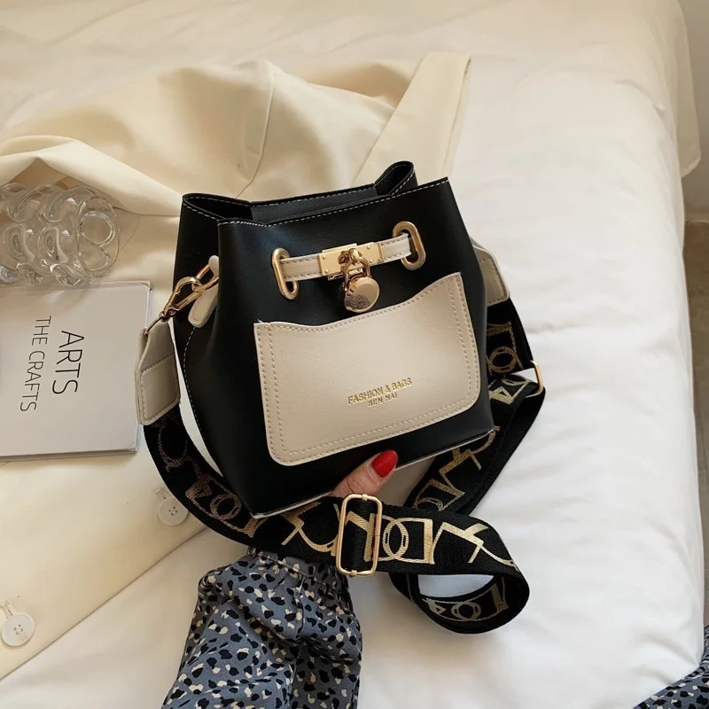 

Mini Shoulder Bag Wide Shoulder Strap Bag Female 2021 Summer New Shoulder Bag Crossbody Lady Bag Fashion Simple Bucket luxury