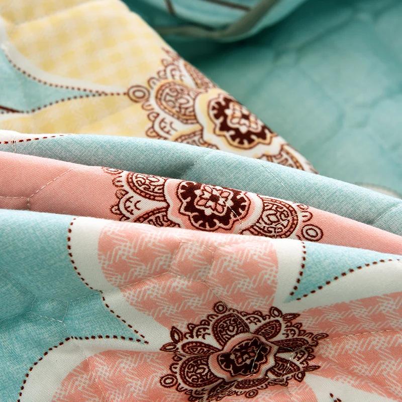 Утолщенный стеганый матрас наматрасник для двуспальной кровати простыня с