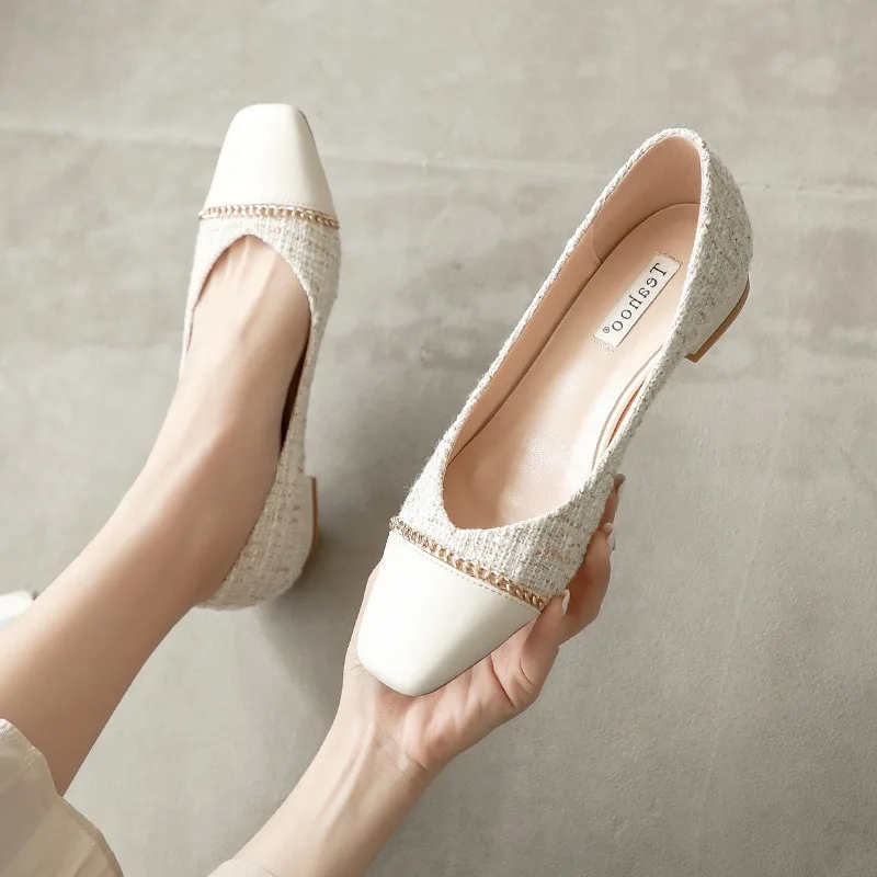 

Flat shallow shoes female spring and autumn new square head small fragrance wind flat heel shallow shoes