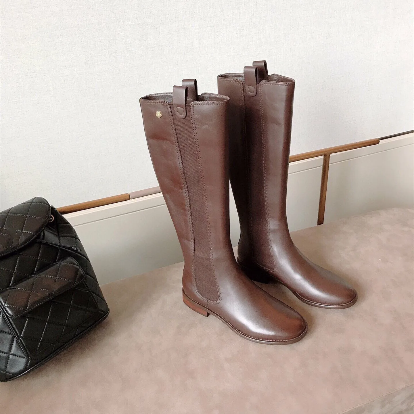 

Hot Sale Women Round Toe Chelsea Slip On Winter Boots Ladies Solid Genuine Leather Knee High Boots Designer Shoes Botas De Mujer