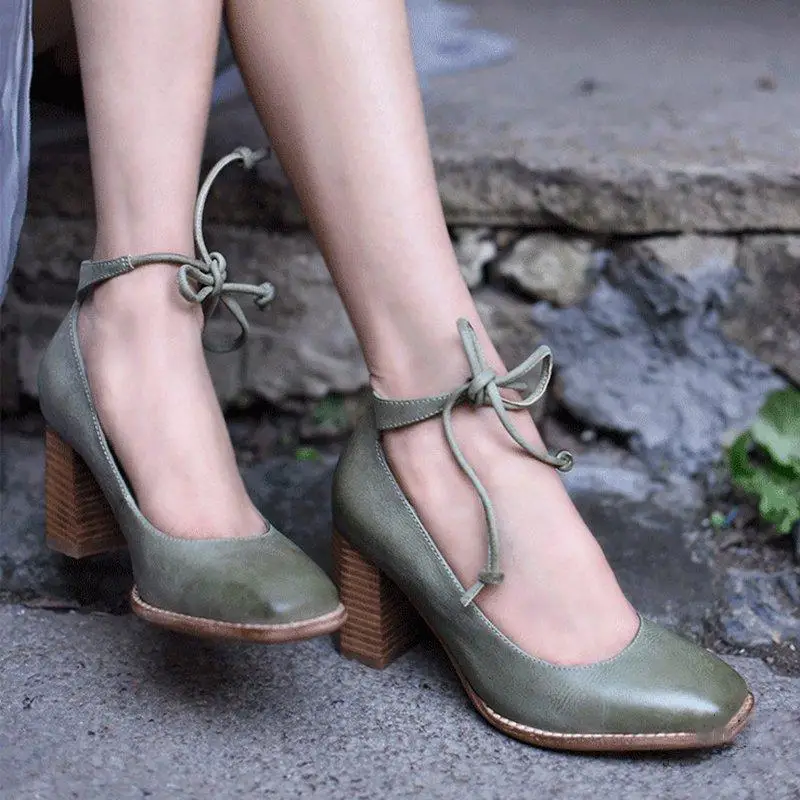 Женская обувь на шнуровке высоком квадратном каблуке в винтажном стиле Женские