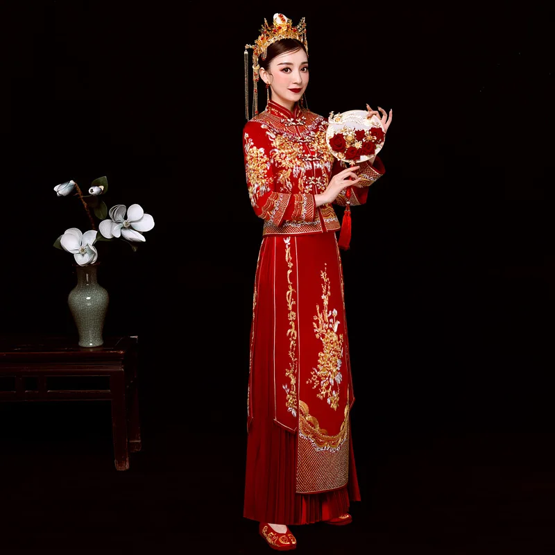 

High-quality Embroidery Elegant Chinese Style Bride Red Wedding Dress Satin Vintage Cheongsam Oriental Classic китайское платье