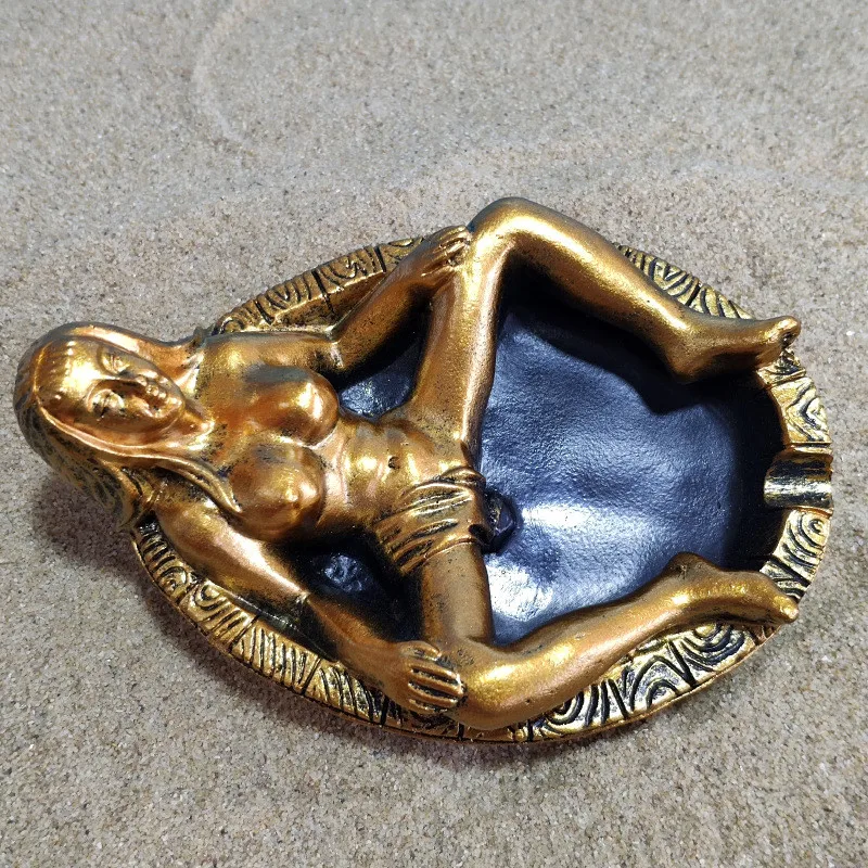 

Resin Ashtray Girl Beauty Bath Statue Interesting And Funny Creative Living Room Hotel Decoration Home Decoration Boyfriend Gift