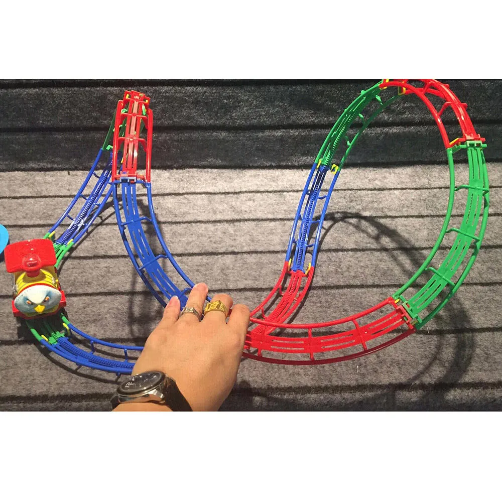 

SHU YE 661H-8 37PCS Twister Tracks Flexible Assembly Track Car Train Locomotive for Kids