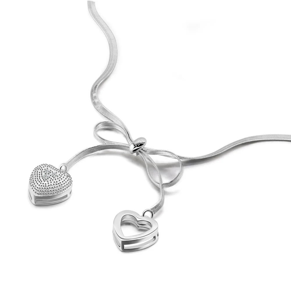 Творческий простое симпатичное платье с декором в виде колье и бантика для