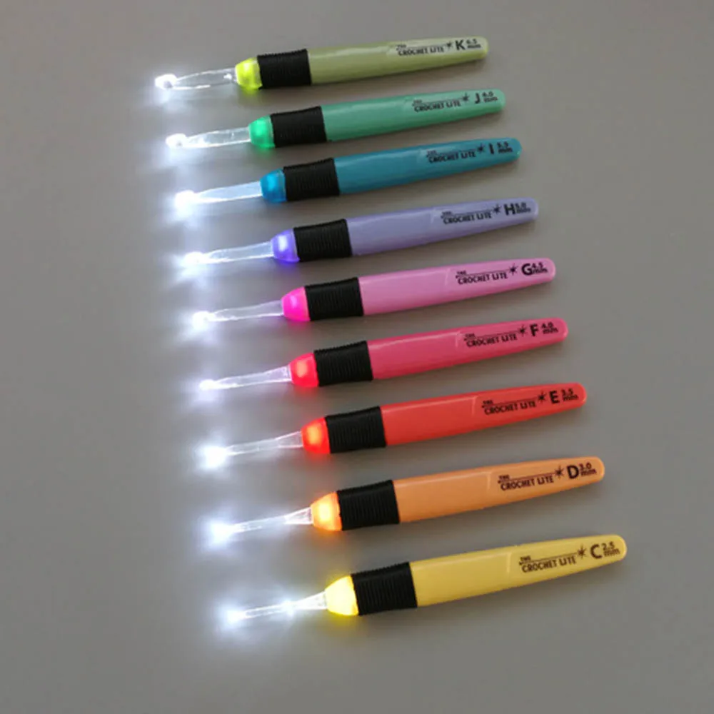 

1 pc LED Light Crochet Hooks Knitting Needles Weaving AccessoriesToolsCrochet Hooks DIY Luminous Knitting Needle tool