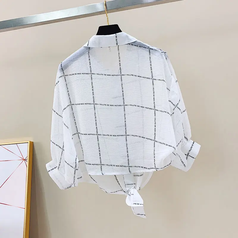 

White shawl women's loose fitting shirt coat short sunscreen women's top women's Summer Fashion Chiffon shirt blouse P3 398