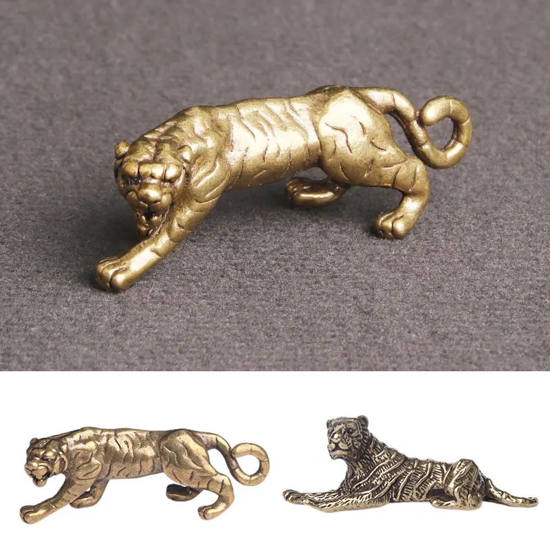

Unique Chinese Style Pendants Personality Decorative Micro-sculpting Small Bronzes Tiger Ornaments Creative Vintage Keychains