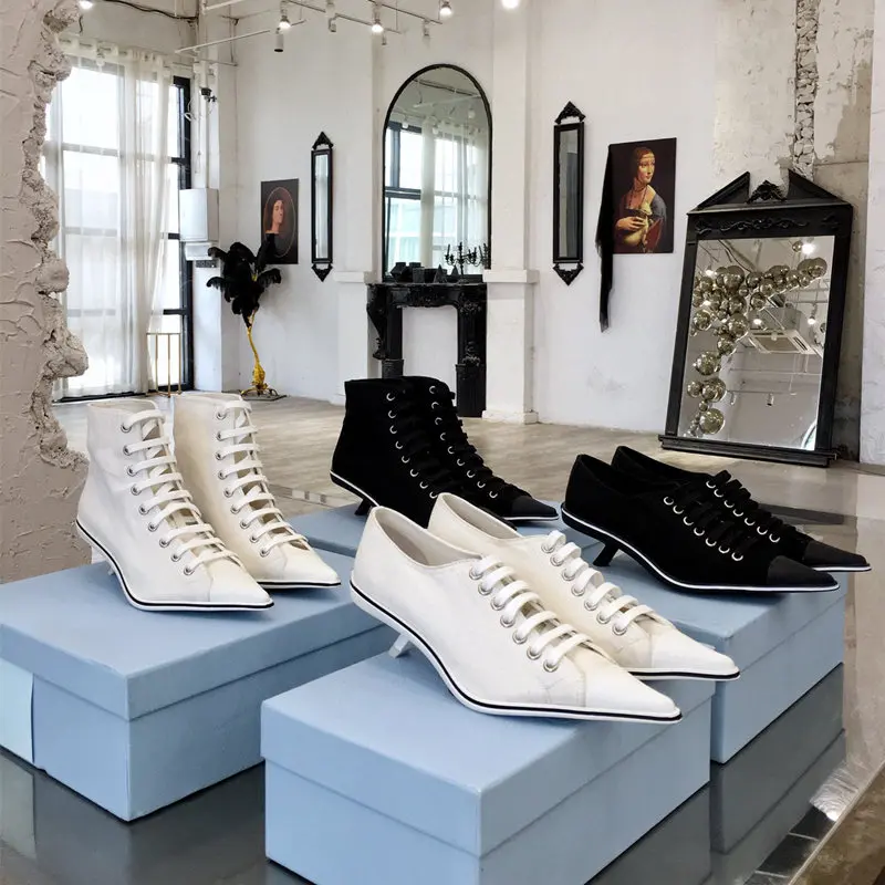 

Luxury Fashion designer Pumps women's shoes black white real leather canvas Breathable lace up flats Casual sneakers