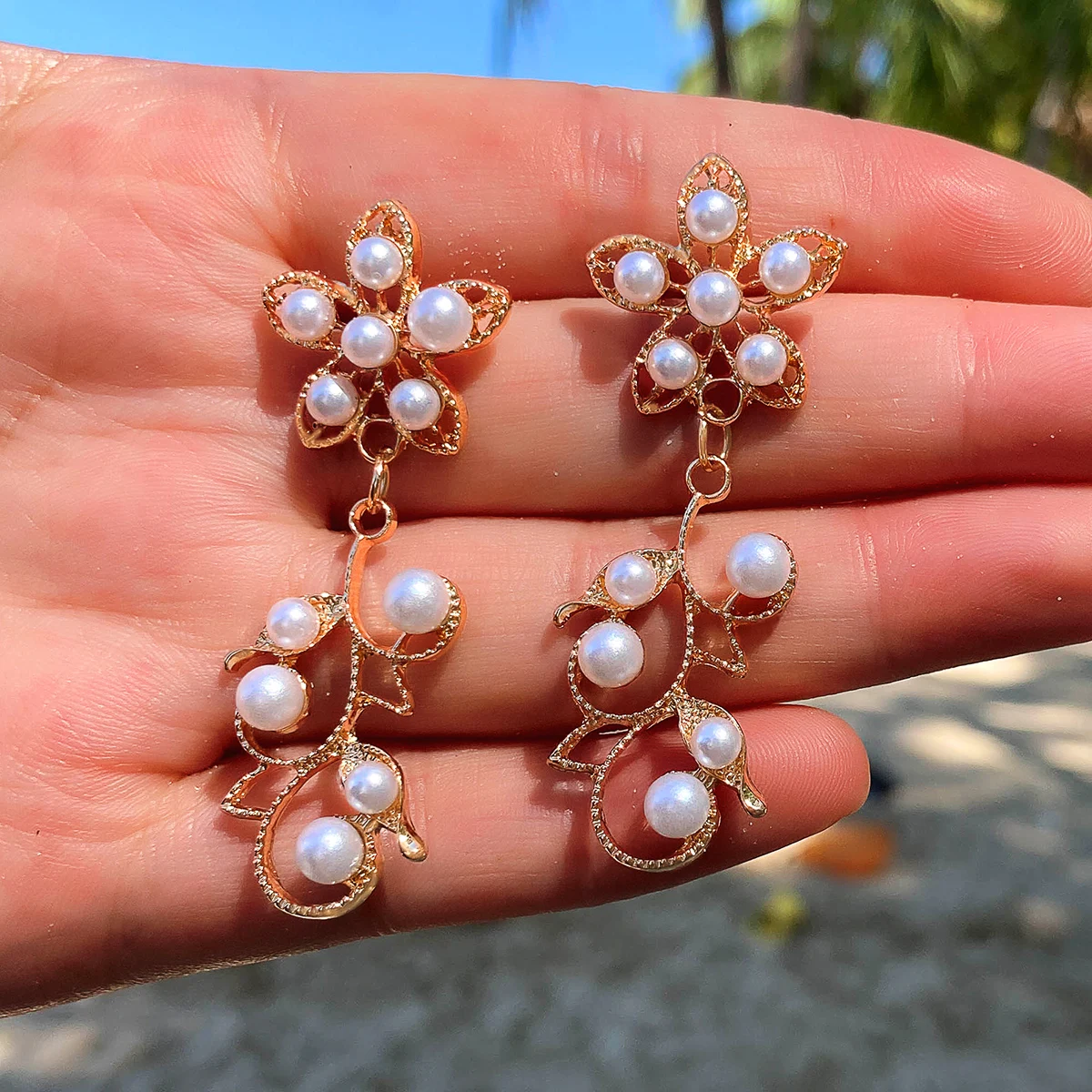 

docona Luxury Pearl Stone Drop Earrings for Women Charms Hollow Flower Geometric Metal Alloy Earring Ladies Jewelry Accessories
