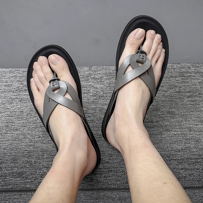 

Popular Men Summer Slippers Black Gray Slide Men Flip Flops Comfortable Water Slippers Mens Brand Youth Fashion Men Shoes