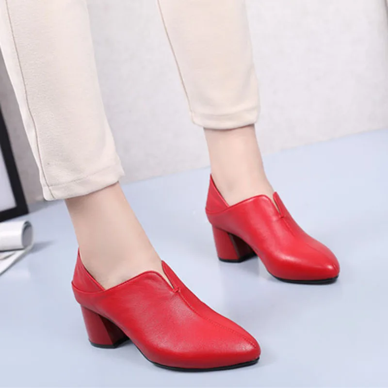 Весна-лето 2020 Новая женская обувь Модные кожаные туфли на высоком толстом