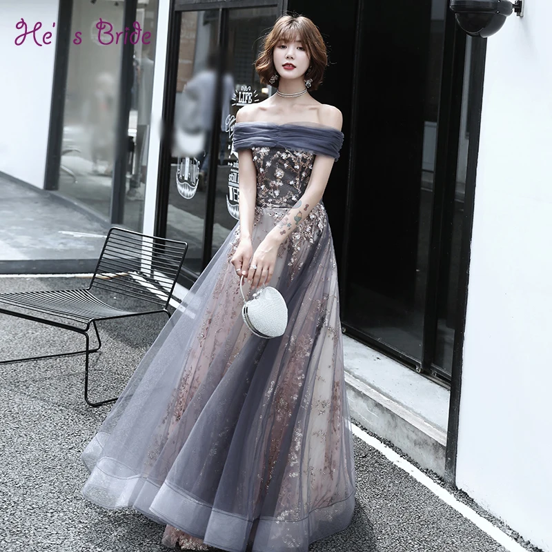 Новинка вечернее платье с вырезом лодочкой и блестками темно серого цвета