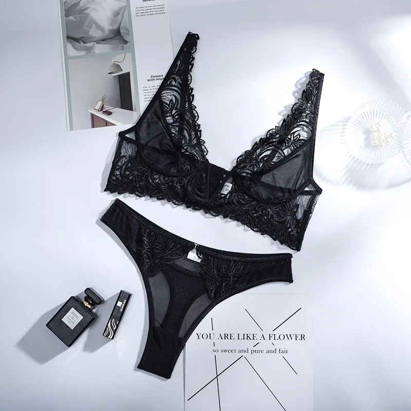 

Mature Woman's Lace Underwear Set Erotic Sexy Lingerie V-Neck Perspective Slim Body Shaping Bra Panties Two-Piece Suit