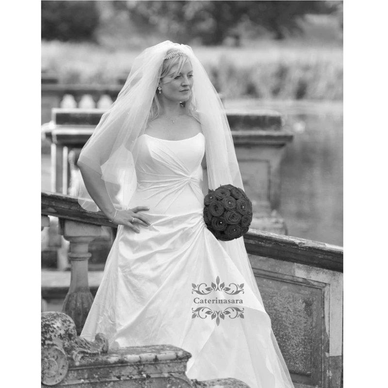 

Bohemian Wedding Dresses A-Line Satin Bridal Gowns Vintage Strapless Ruffled Boho Wedding Dress Robe De Mariee