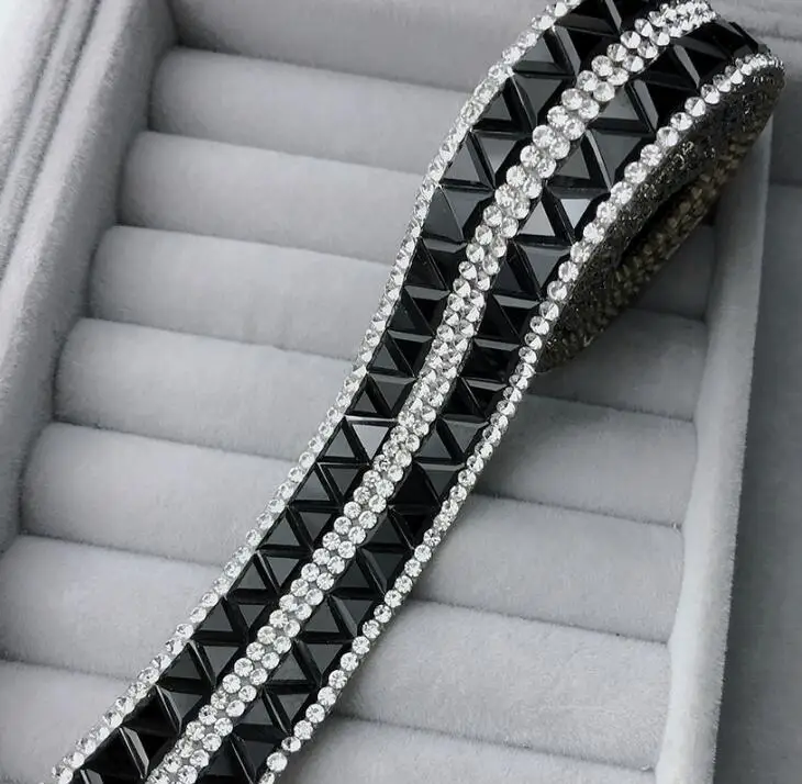 2.2cm tri jet Стразы-ленты, цветная отделка, 1 ярд/партия, хрустальные украшения для торта, стразы с кристаллами, декоративная отделка, стразы с топазом, золото - Цвет: 2.2cm tri jet