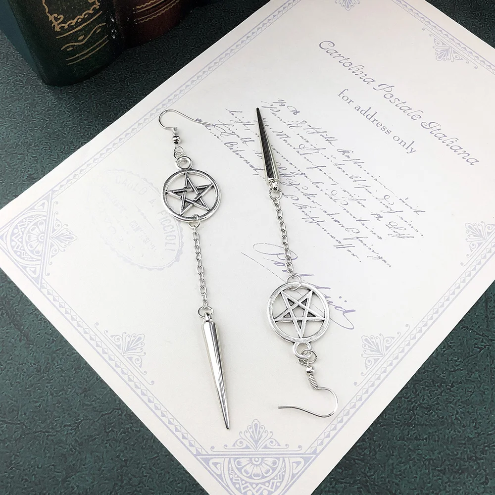 Необычные серьги для женщин Висячие длинные с заклепками в виде пентаграммы