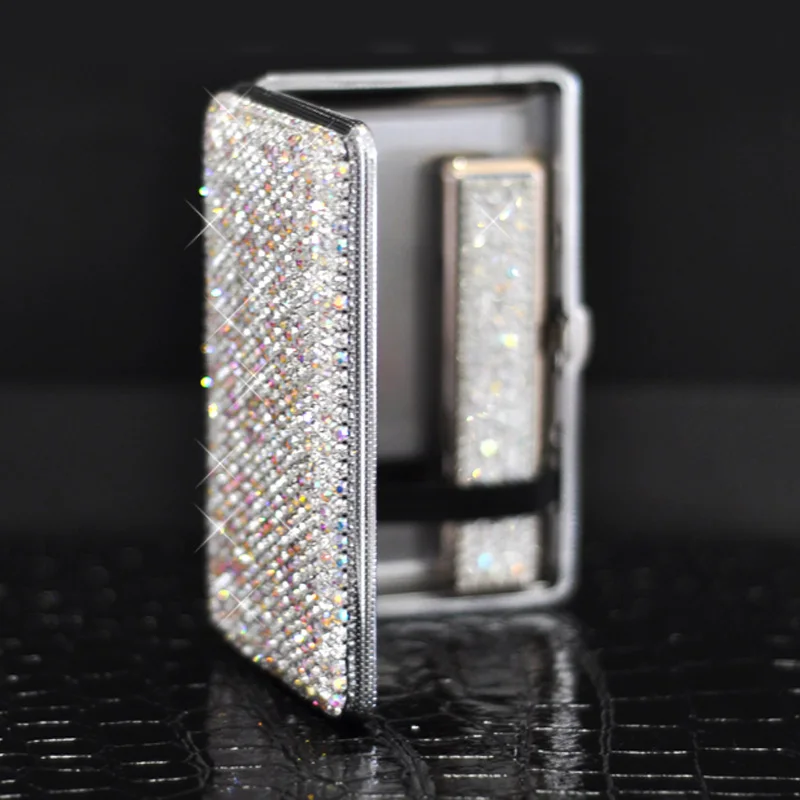 

Creative Bling Bling Crystal Car Ashtray Cup Holder Metal Shiny Rhinestones Cigarette Case Car Accessories for Girl Women