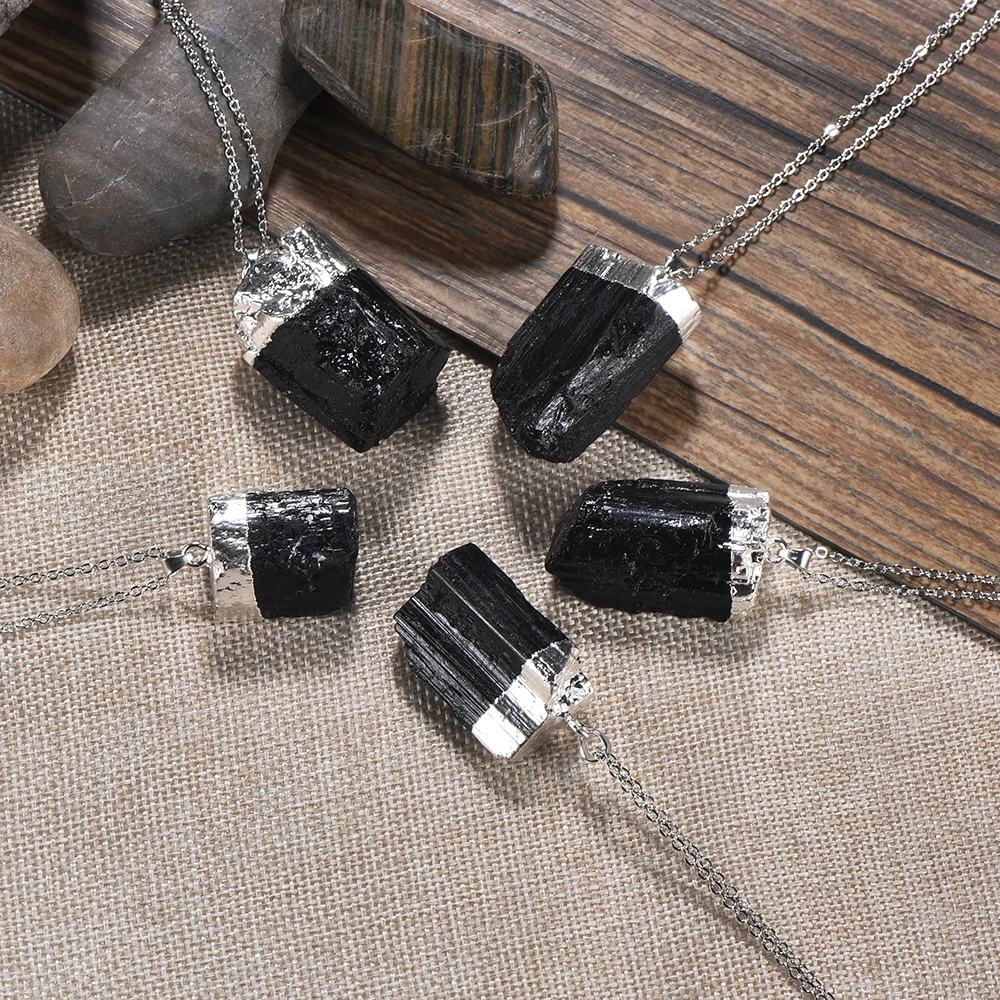 Кулон из черного турмалина золотистого и серебристого цвета | Украшения