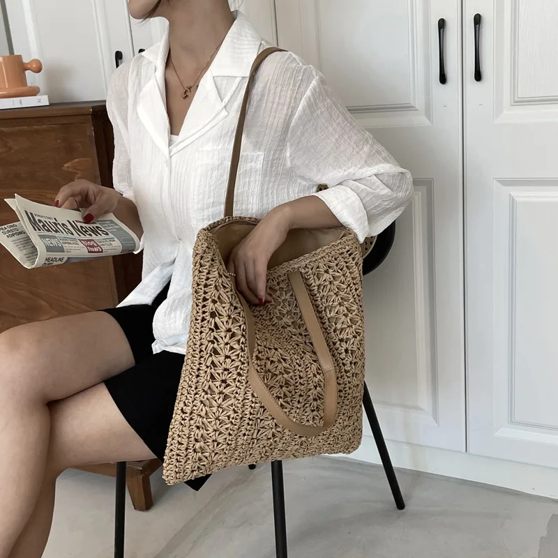 Women Handbags Summer Beach Bag Rattan Woven Handmade Straw Large Capacity Bohemia Vocation Totes Underarm Women Shoulder Bag