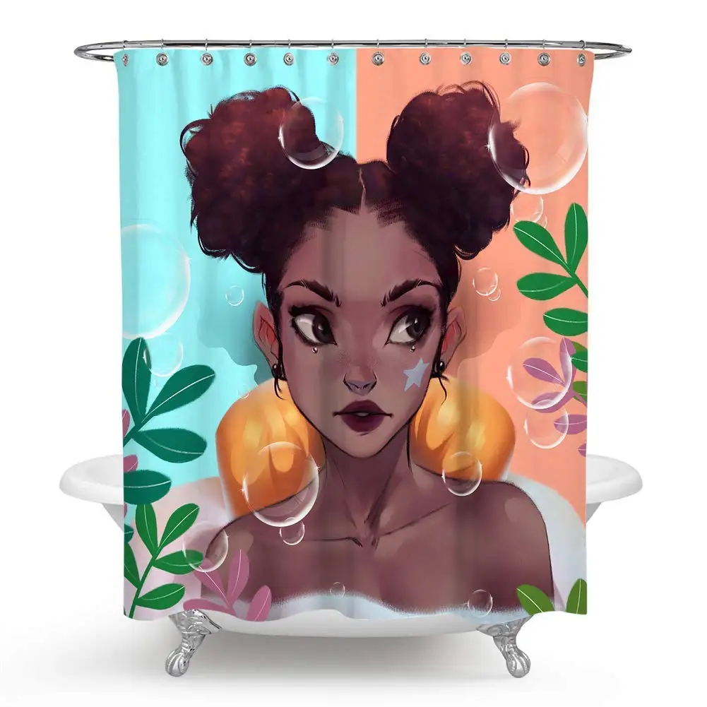 Африканская черная милая девушка в африканском стиле лежащая на ванной с