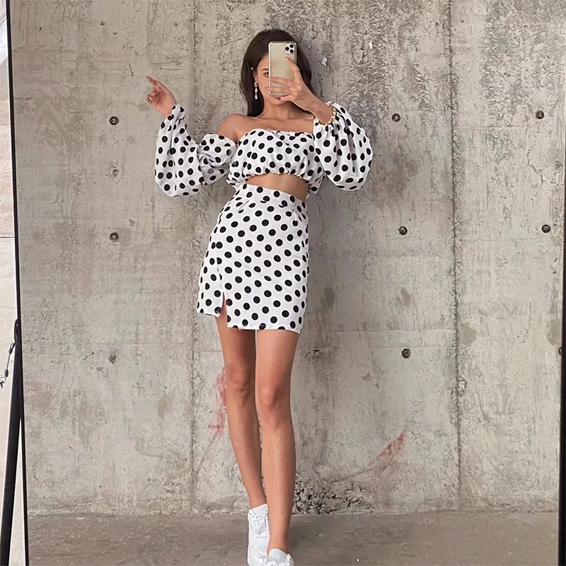 

Short Skirt Suit Summer New Retro Style Sexy Strapless Polka Dot Shirt High Waist Hip Skirt Casual Wear Print Two Piece Suit