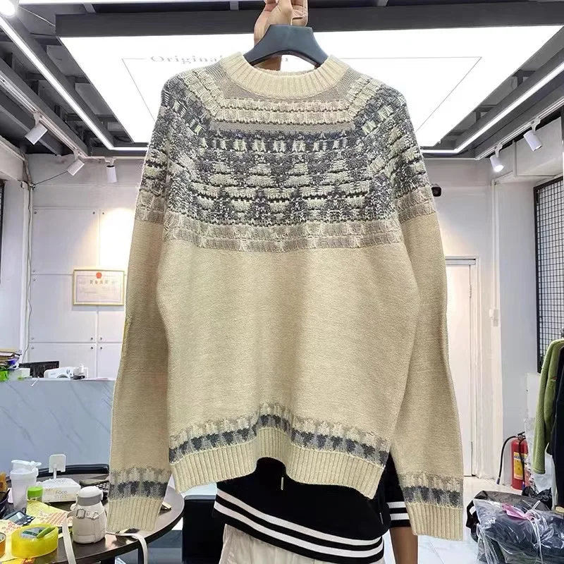 

Japanese smile knit sweater round neck loose sweater