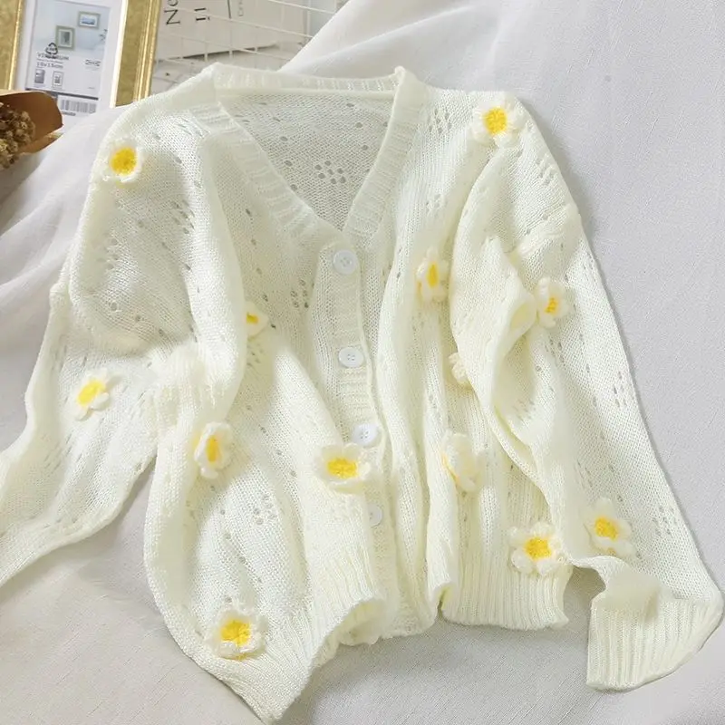 

Hollow Out V-Neck Girls Jacket Summer Floral Cardigan Female Thin Coat Elegant Knitwear Tops Spring Coat Women