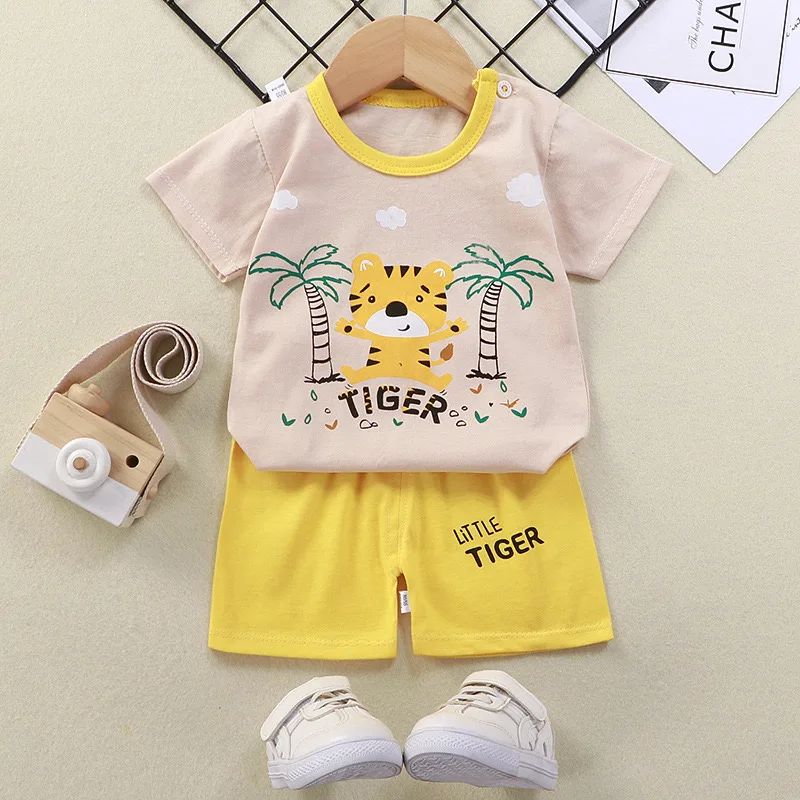 

Children's Short-sleeved Suit Cotton Men and Women Baby Small and Medium New Style Kids Clothing 4 Sets for SaleGBT14