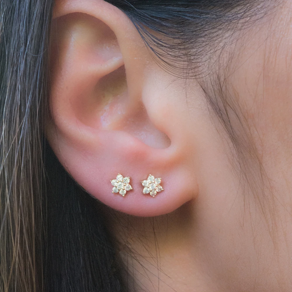 Серьги гвоздики с фианитами серебристые металлические изящная 2019|Серьги-кольца|