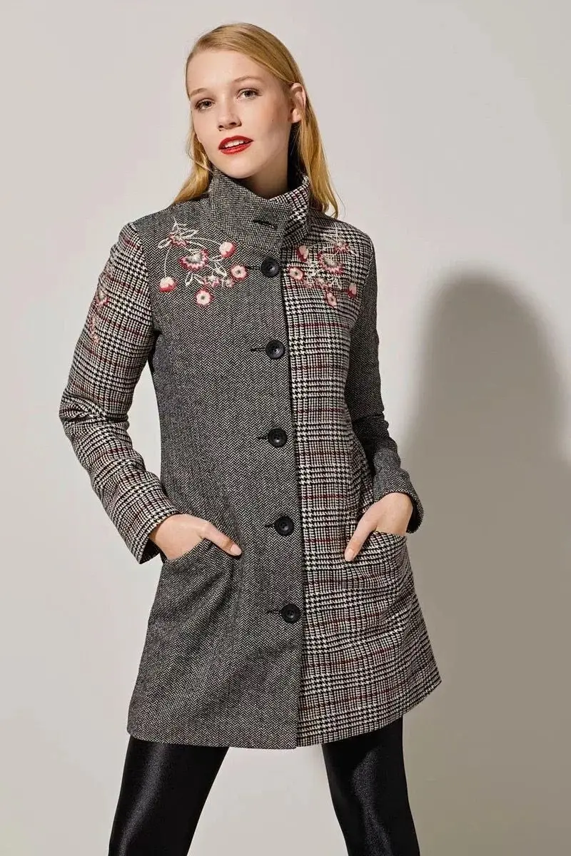 Слоновая кость new More Spanish coats coats trench coats for women DESIGUAL - Цвет: Слоновая кость