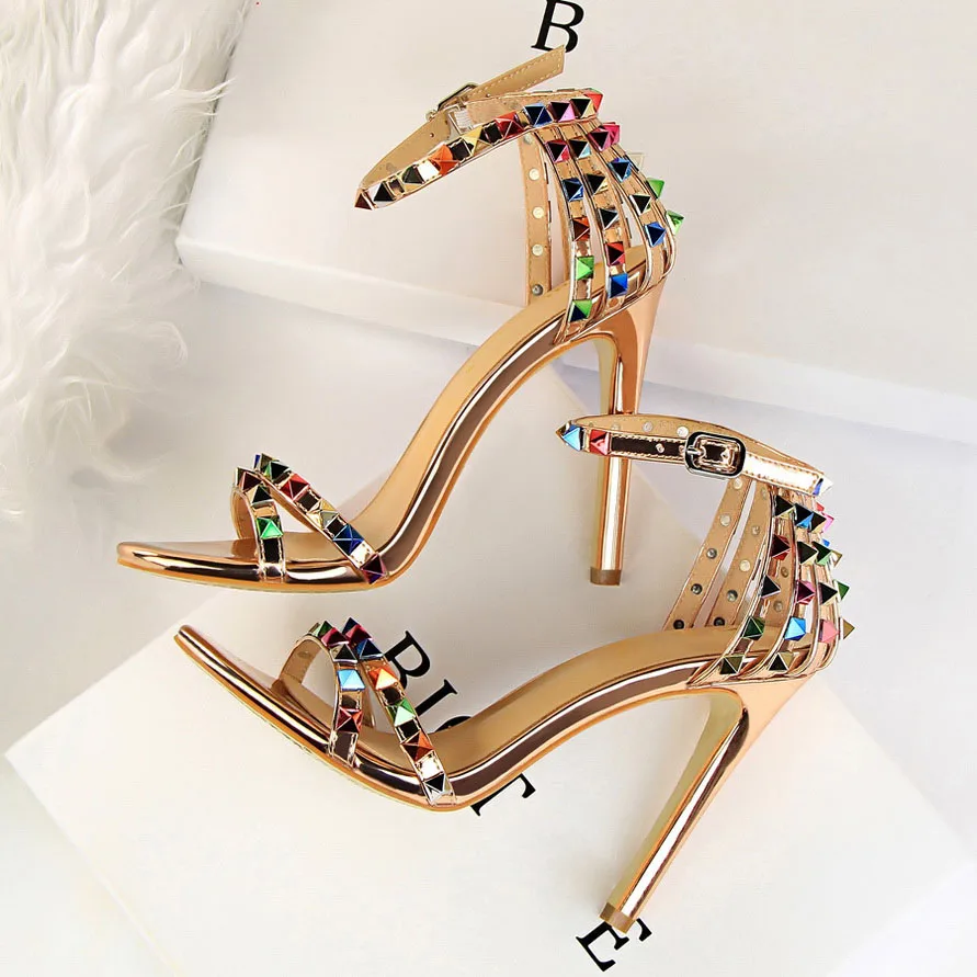 

2021 Women 11cm High Heels Rivets Studded Sandals Lady Sandles Stiletto Gladiator Pumps Stripper Summer Fetish Platform Shoes