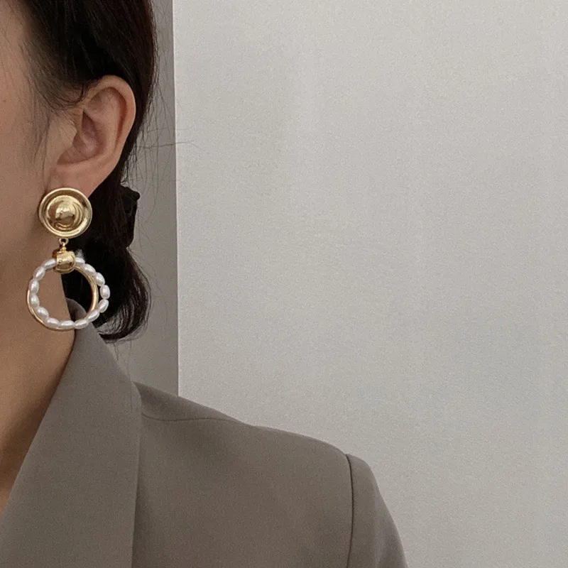 

Fashion trendy earrings personality earrings with geometric circle pearl earrings for women birthday gifts wholesale