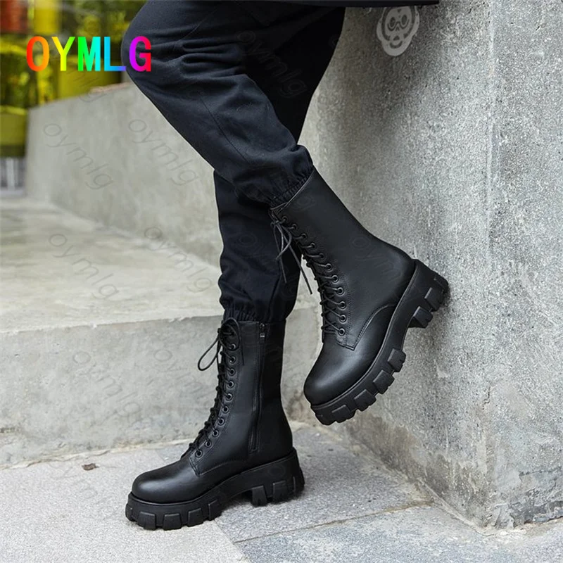 

Женская обувь больших размеров 35-43, новинка 2021, демисезонные ботинки Martin в британском стиле, Необычные тонкие короткие ботинки для увеличен...