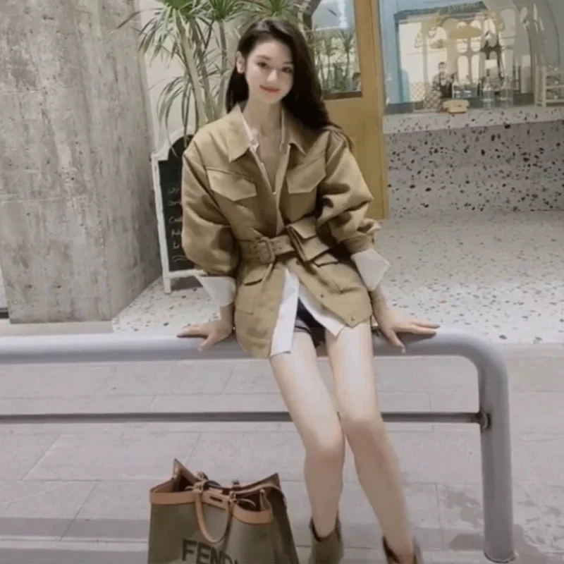 

GVUW Women's Woolen Coat Spring New Korean BF Loose Style Work Clothes Coats Women With Belt Khaki Wholesale Items AI1212