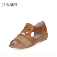 summer sandals with flat heels for women and soft soles for middle aged and elderly mothers cheap comfy flat sandals woman shoe